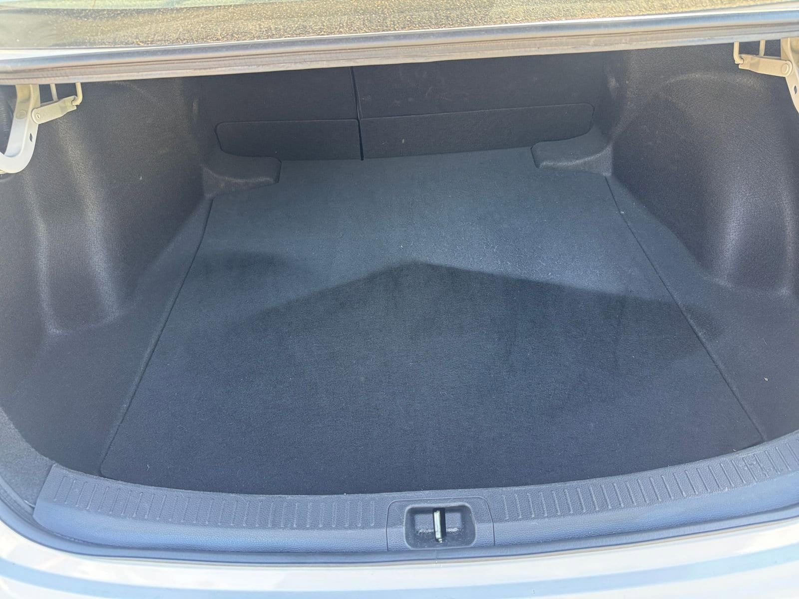 Thumbnail: 2025 Toyota Corolla - 29