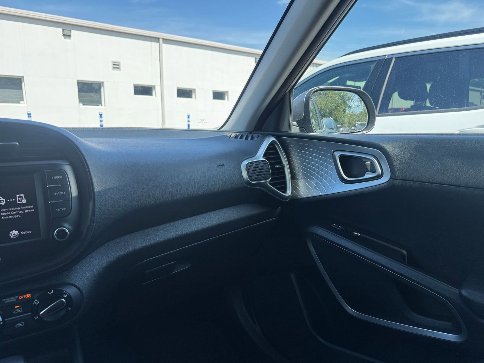 Thumbnail: 2023 Kia Soul - 28