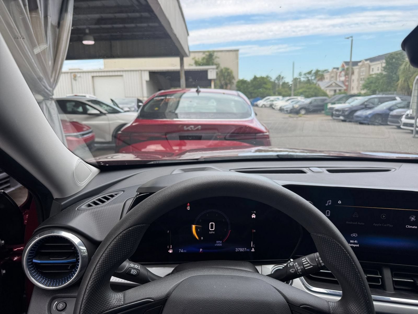 Thumbnail: 2025 Chevrolet Trax - 28