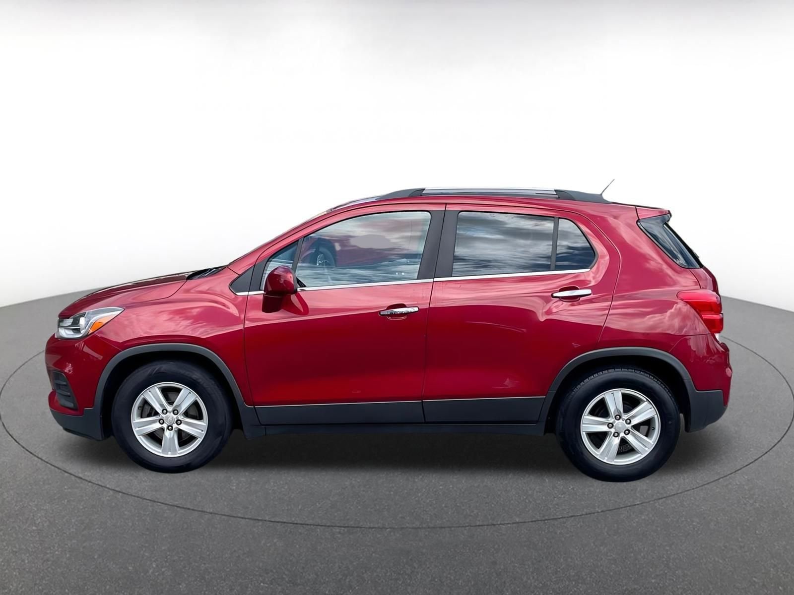 Thumbnail: 2020 Chevrolet Trax - 8