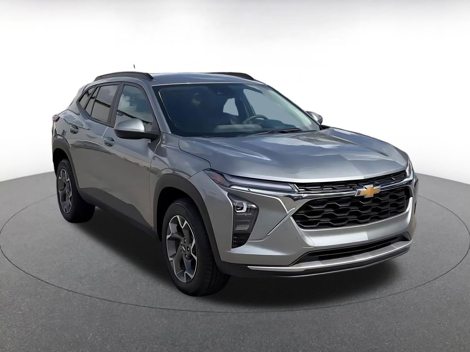 Thumbnail: 2025 Chevrolet Trax - 2