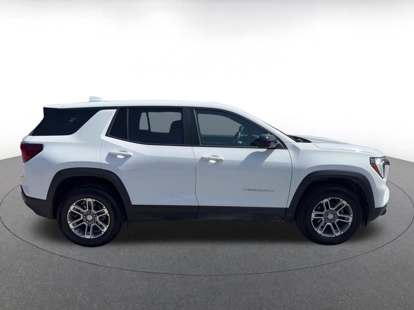 Thumbnail: 2025 GMC Terrain - 16