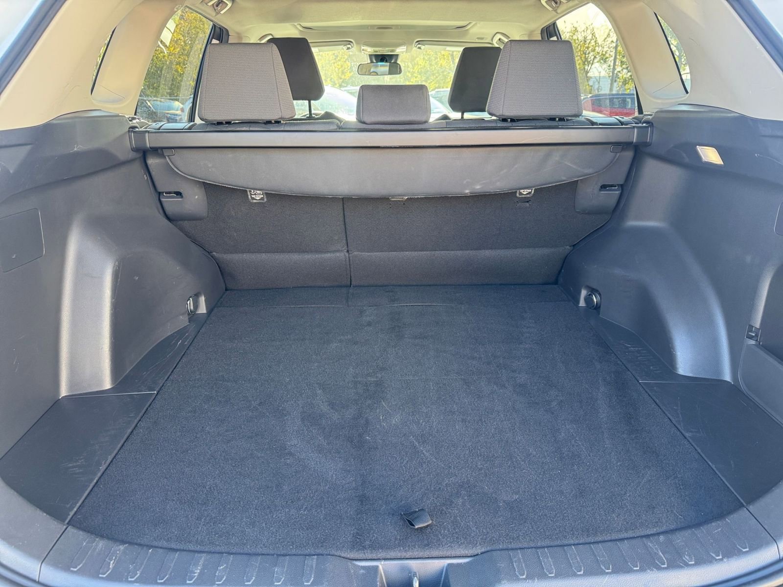 Thumbnail: 2025 Toyota RAV4 - 29