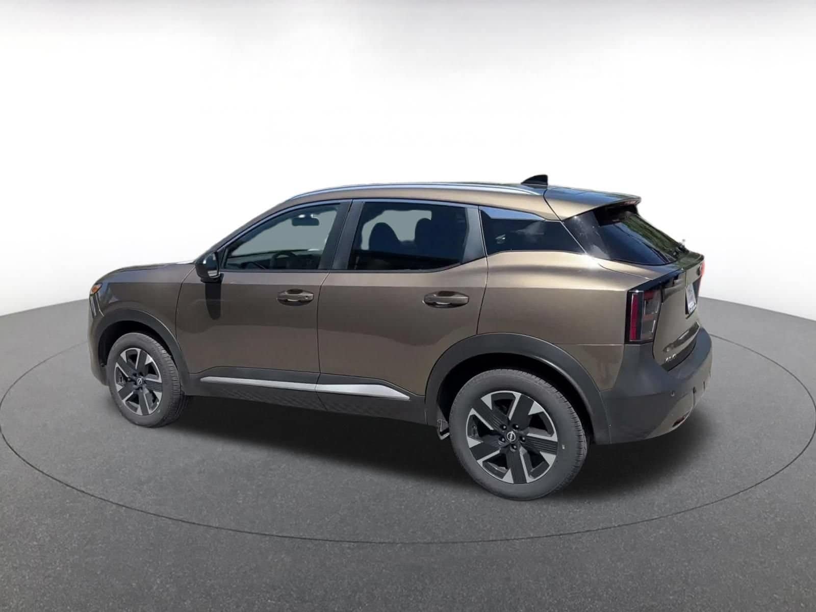 Thumbnail: 2026 Nissan Kicks - 8