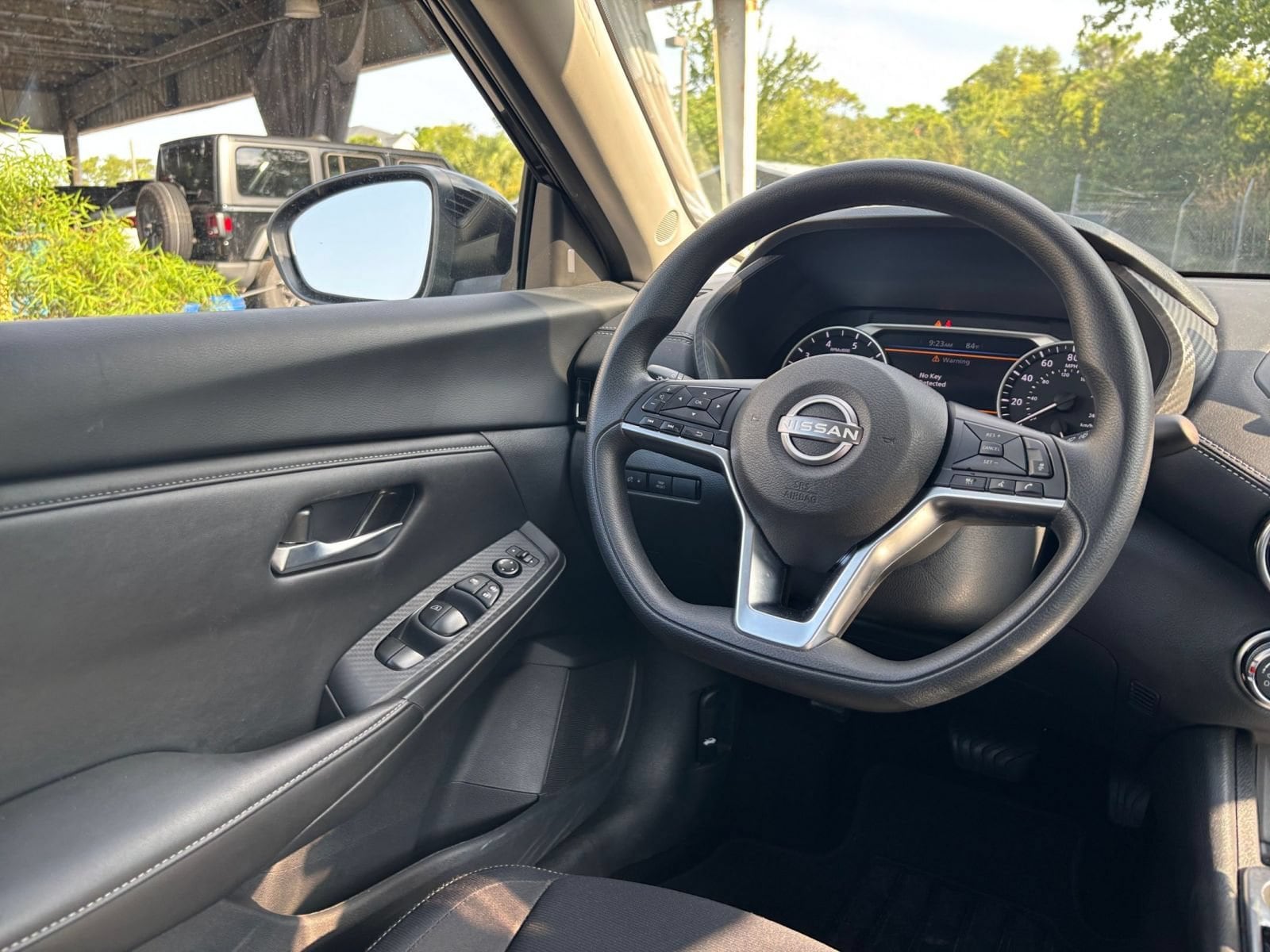 Thumbnail: 2025 Nissan Sentra - 32