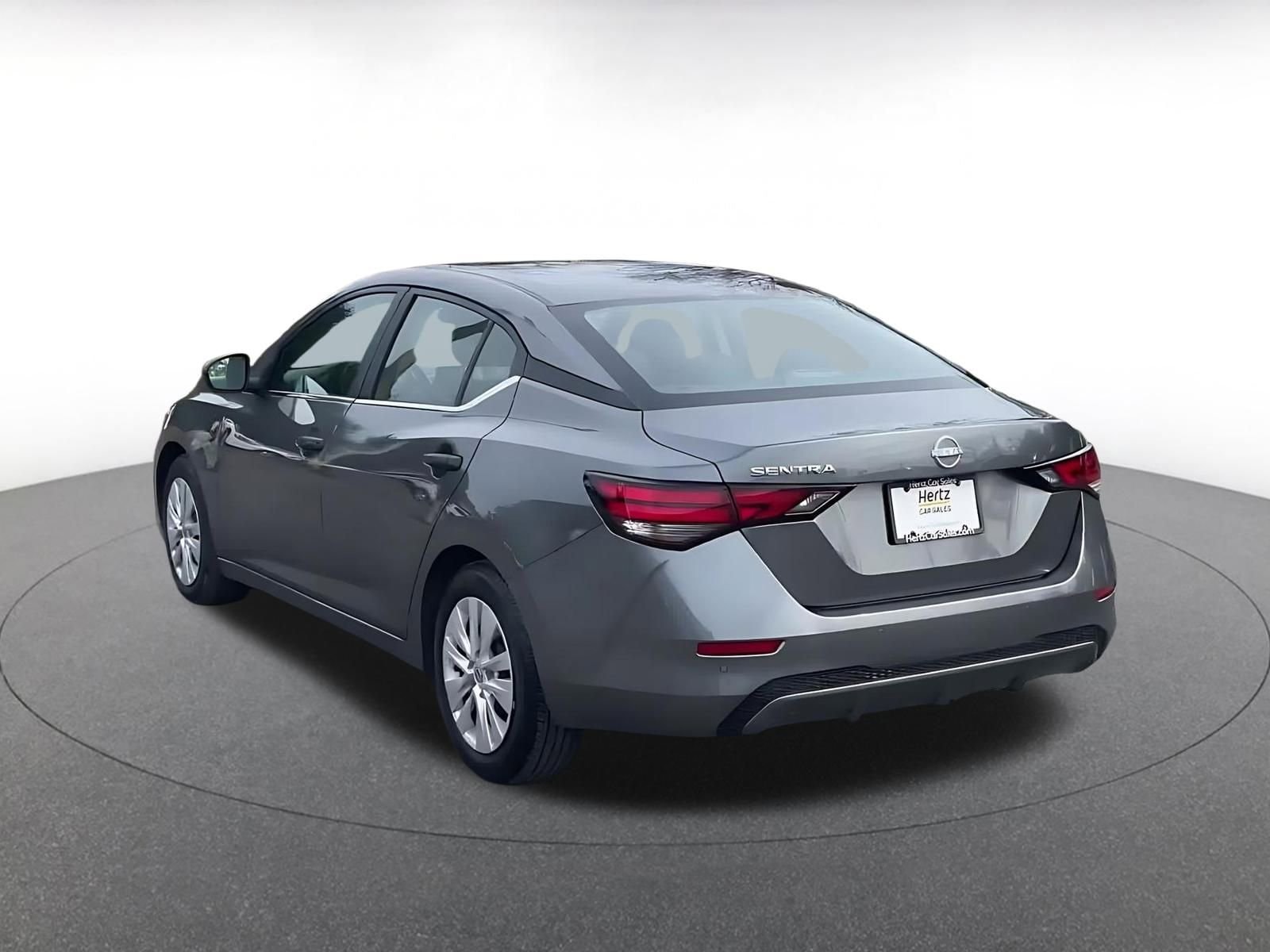 Thumbnail: 2025 Nissan Sentra - 10