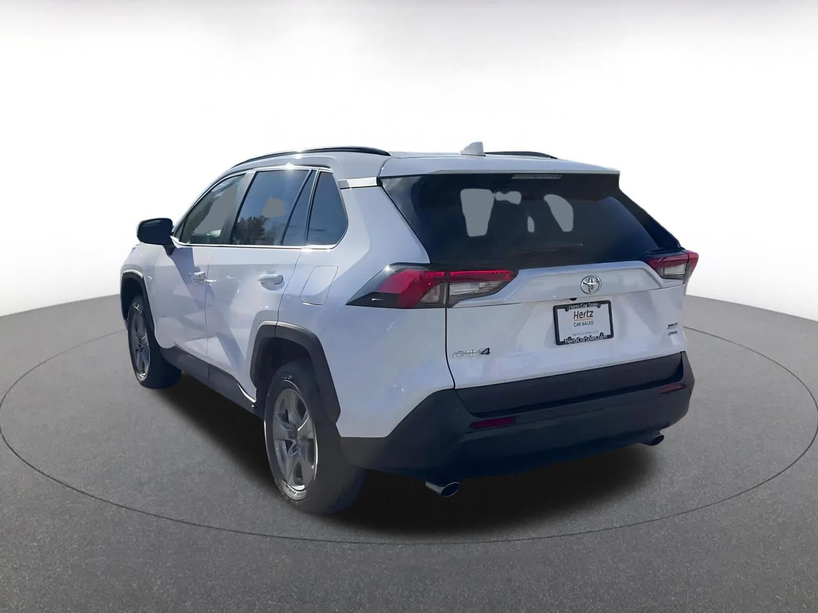 Thumbnail: 2025 Toyota RAV4 - 10