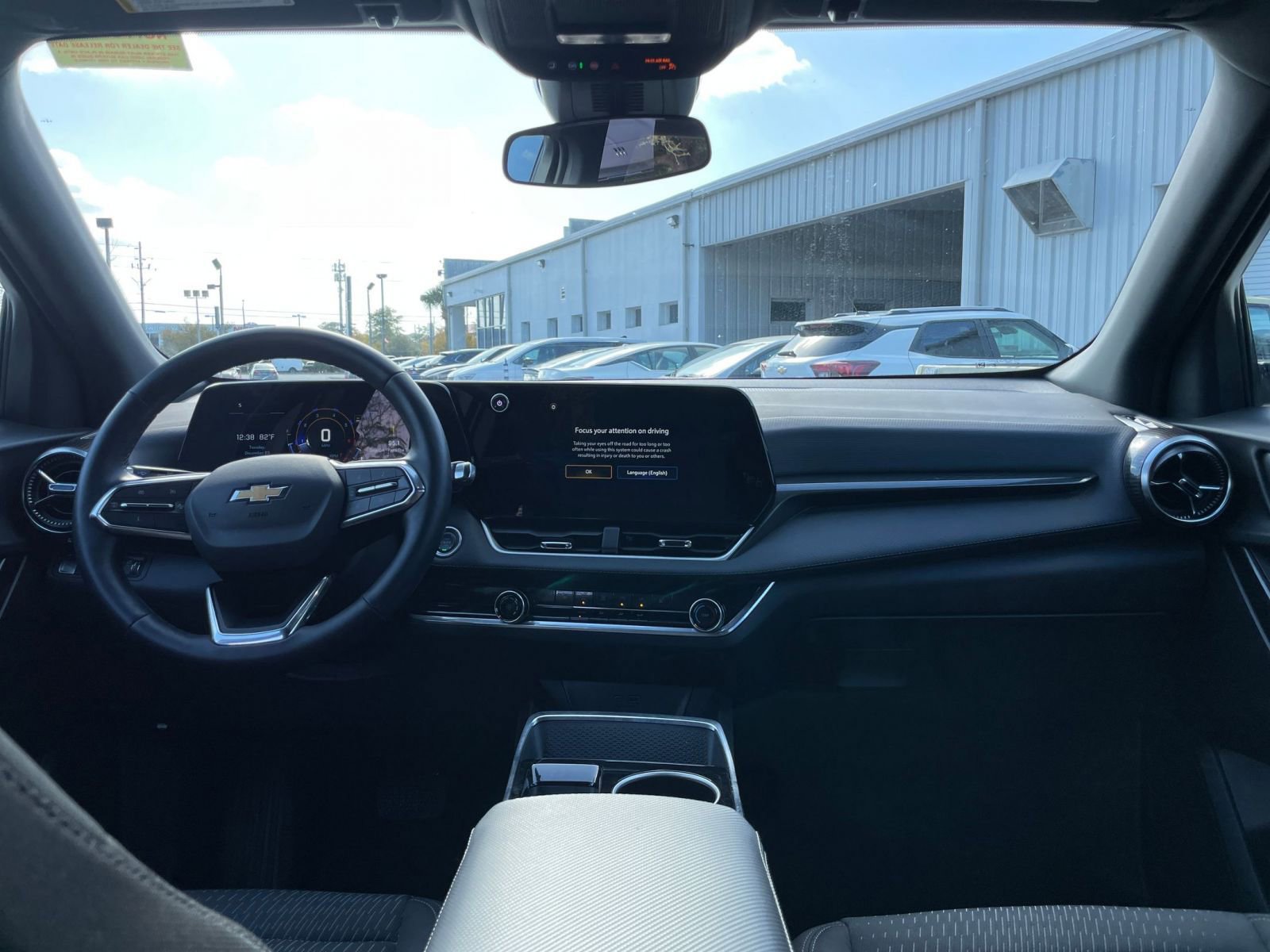 Thumbnail: 2025 Chevrolet Equinox - 32