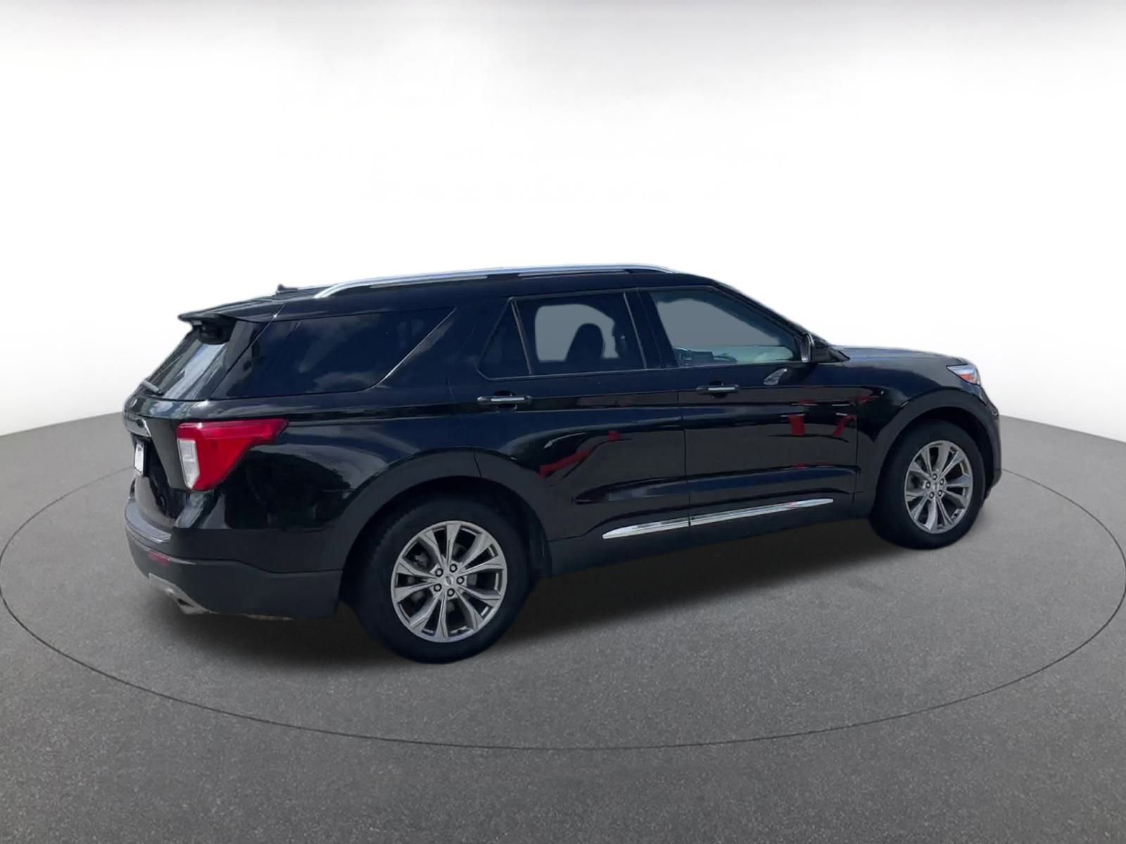 Thumbnail: 2023 Ford Explorer - 15