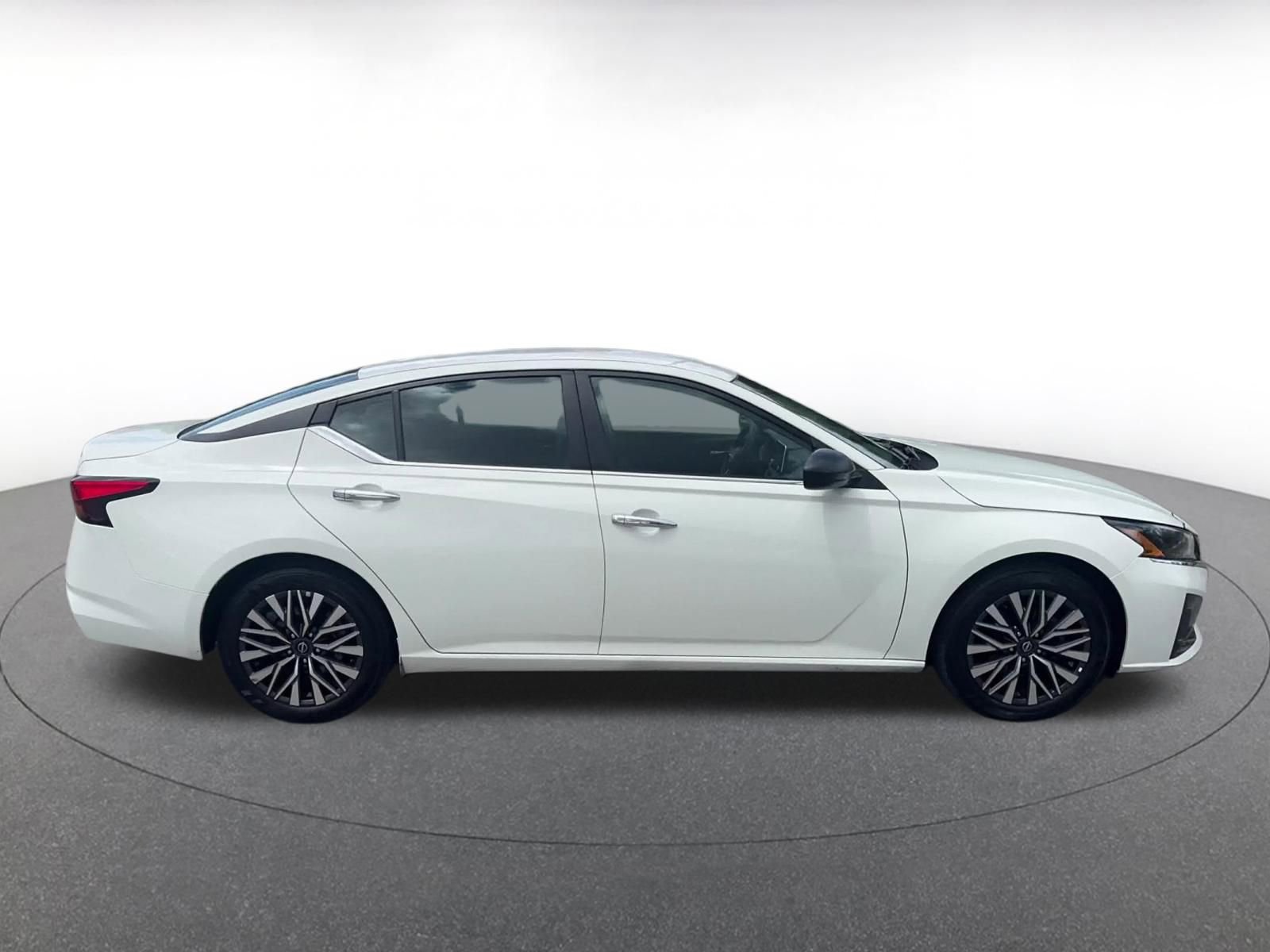 Thumbnail: 2025 Nissan Altima - 16