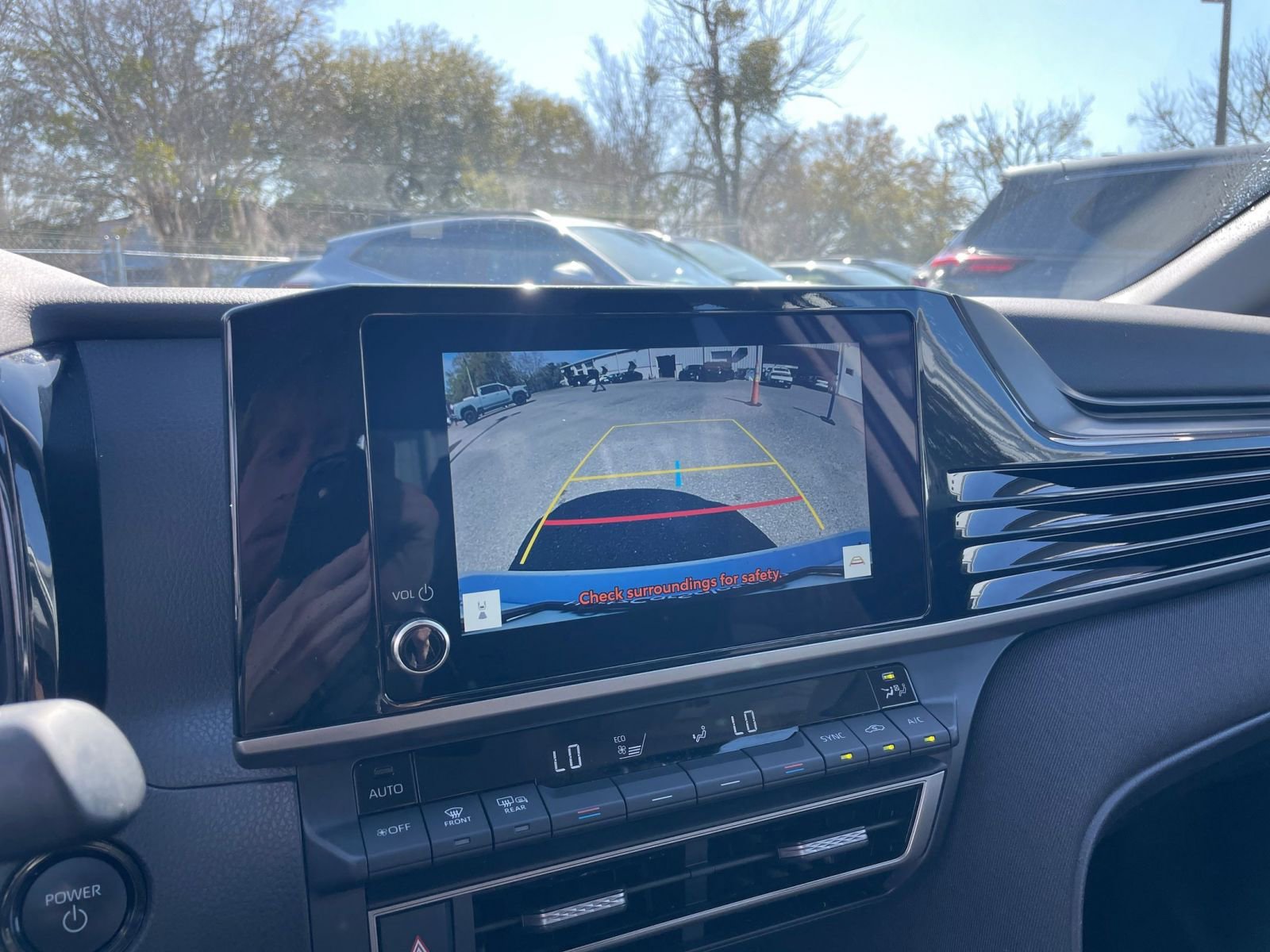 Thumbnail: 2025 Toyota Camry - 23