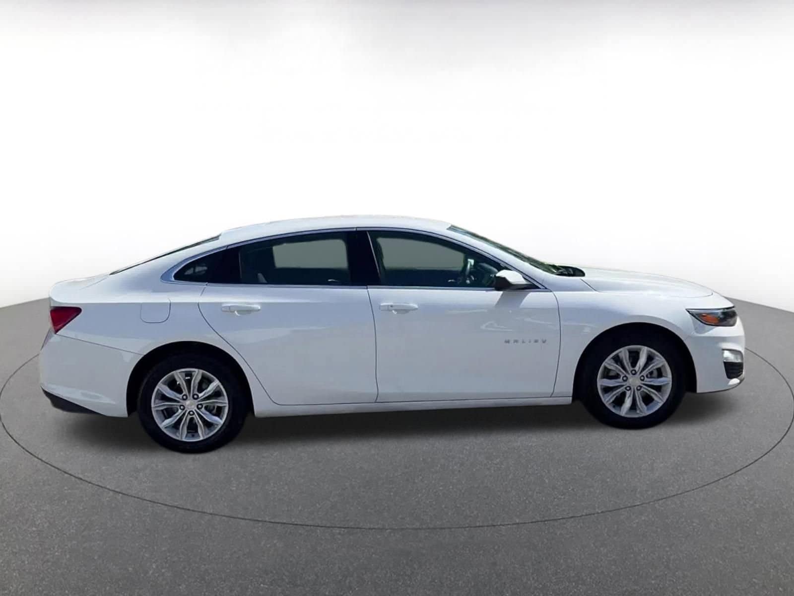 Thumbnail: 2024 Chevrolet Malibu - 16
