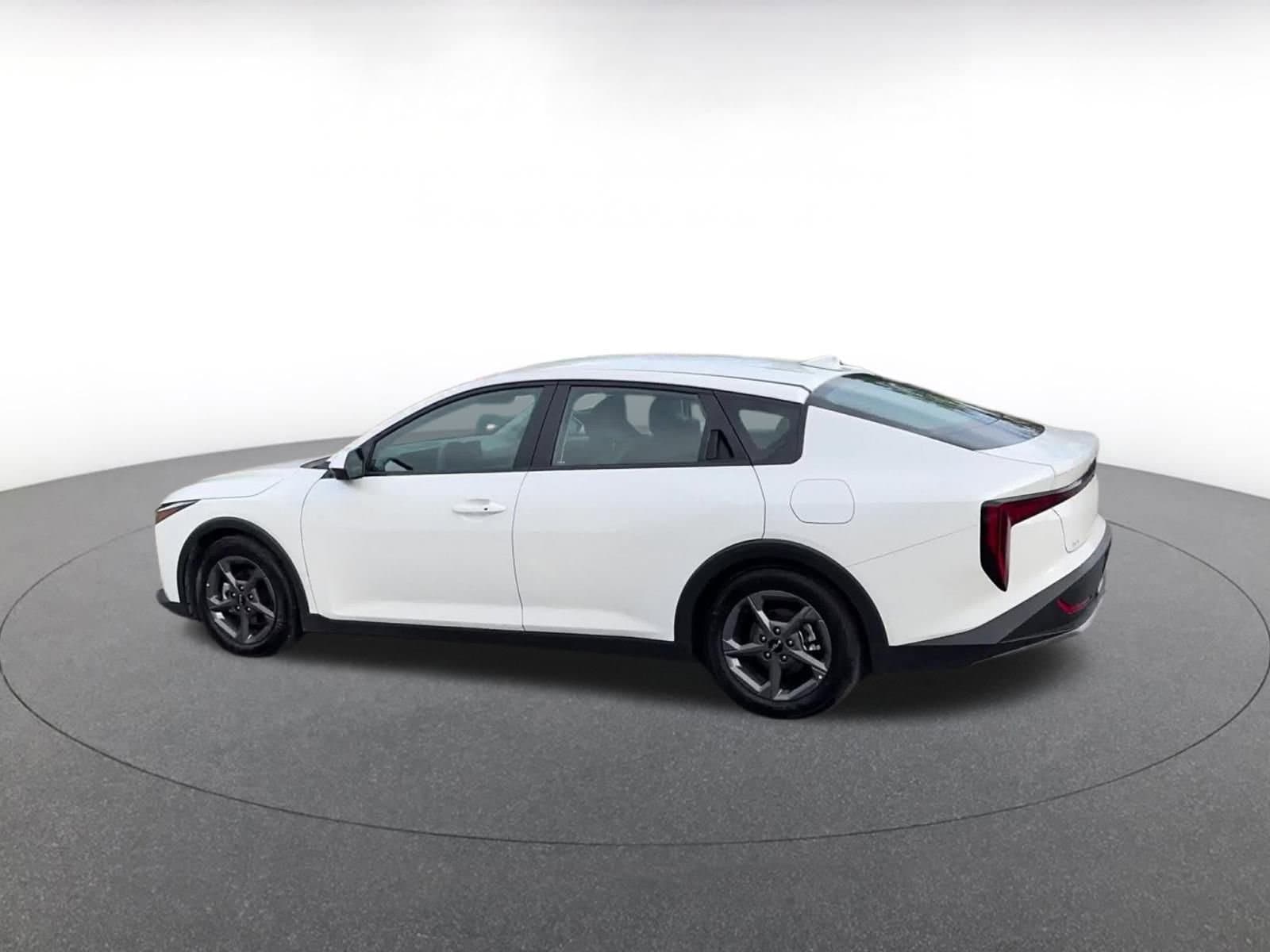 Thumbnail: 2025 Kia K4 - 9