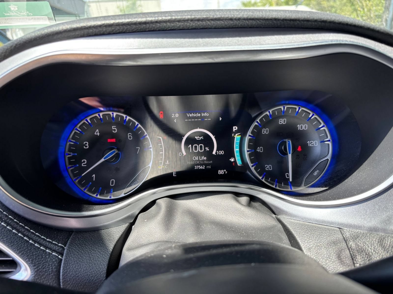 Thumbnail: 2025 Chrysler Pacifica - 2