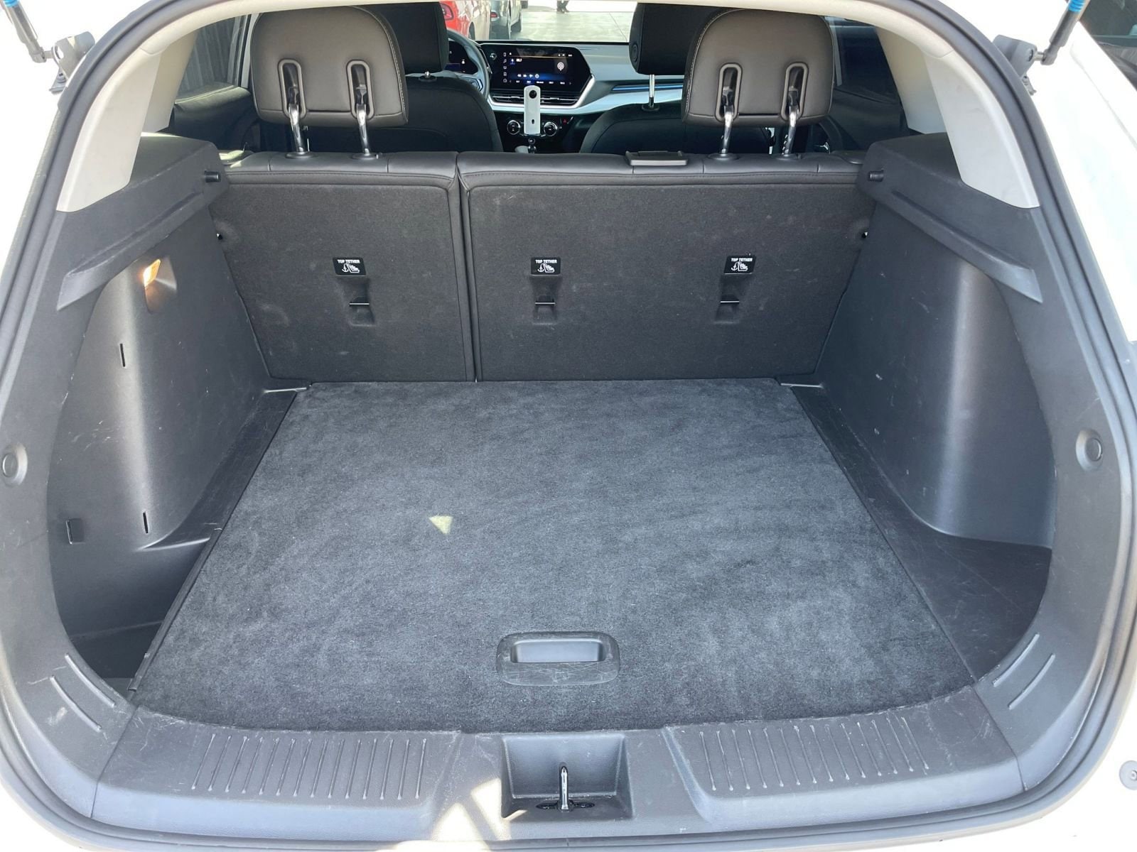 Thumbnail: 2025 Chevrolet Trax - 30