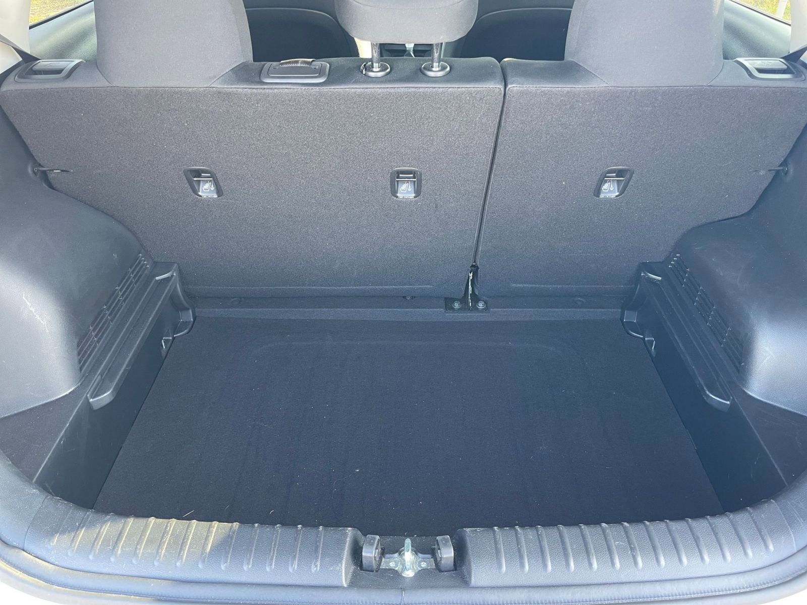 Thumbnail: 2025 Kia Soul - 29