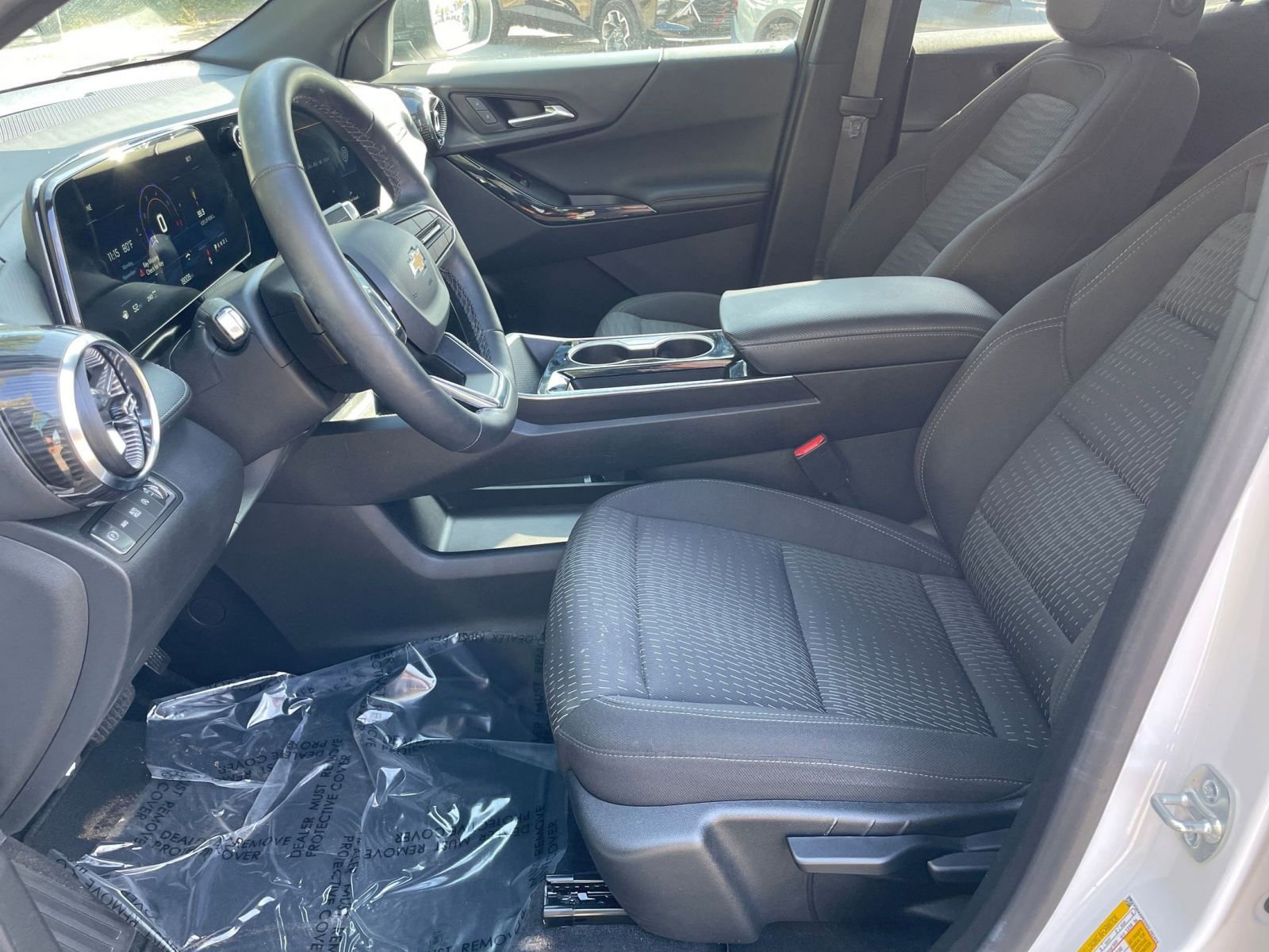 Thumbnail: 2025 Chevrolet Equinox - 25