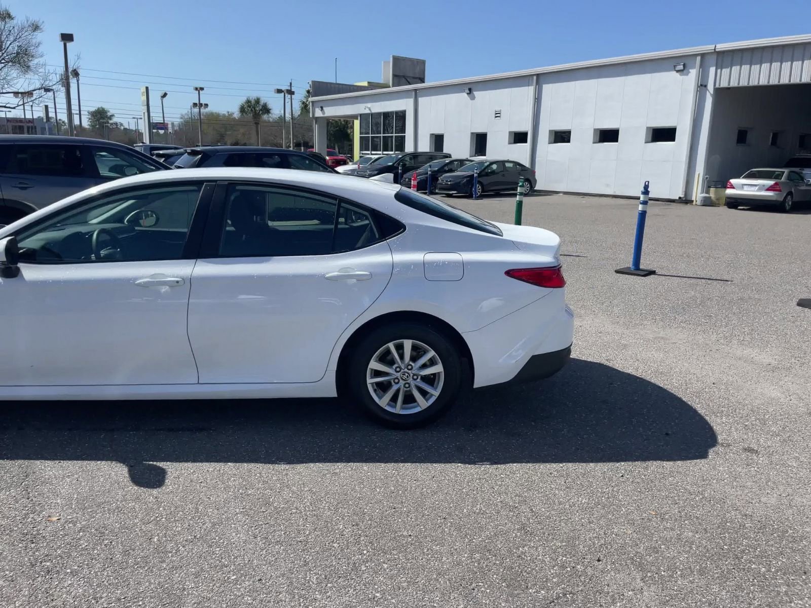 Thumbnail: 2025 Toyota Camry - 16