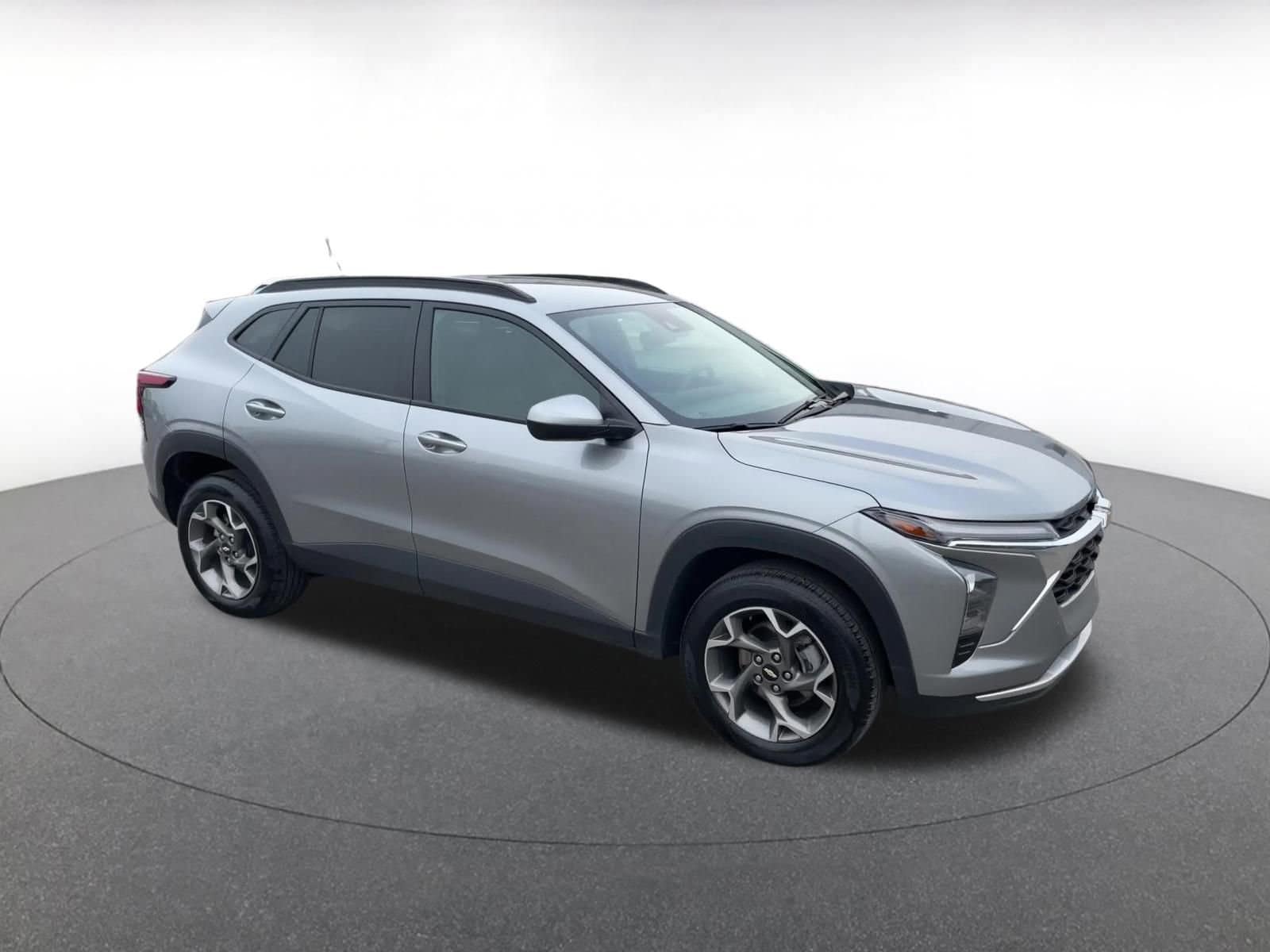 Thumbnail: 2025 Chevrolet Trax - 1