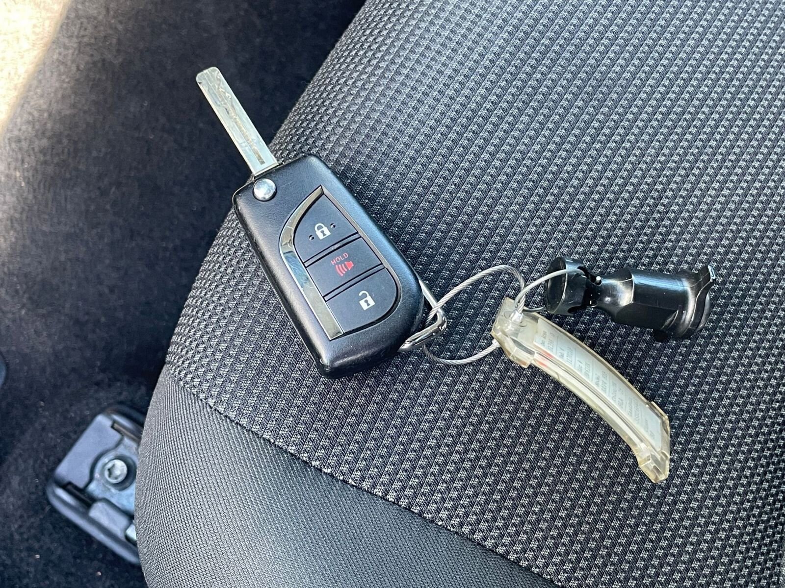 Thumbnail: 2025 Toyota RAV4 - 22