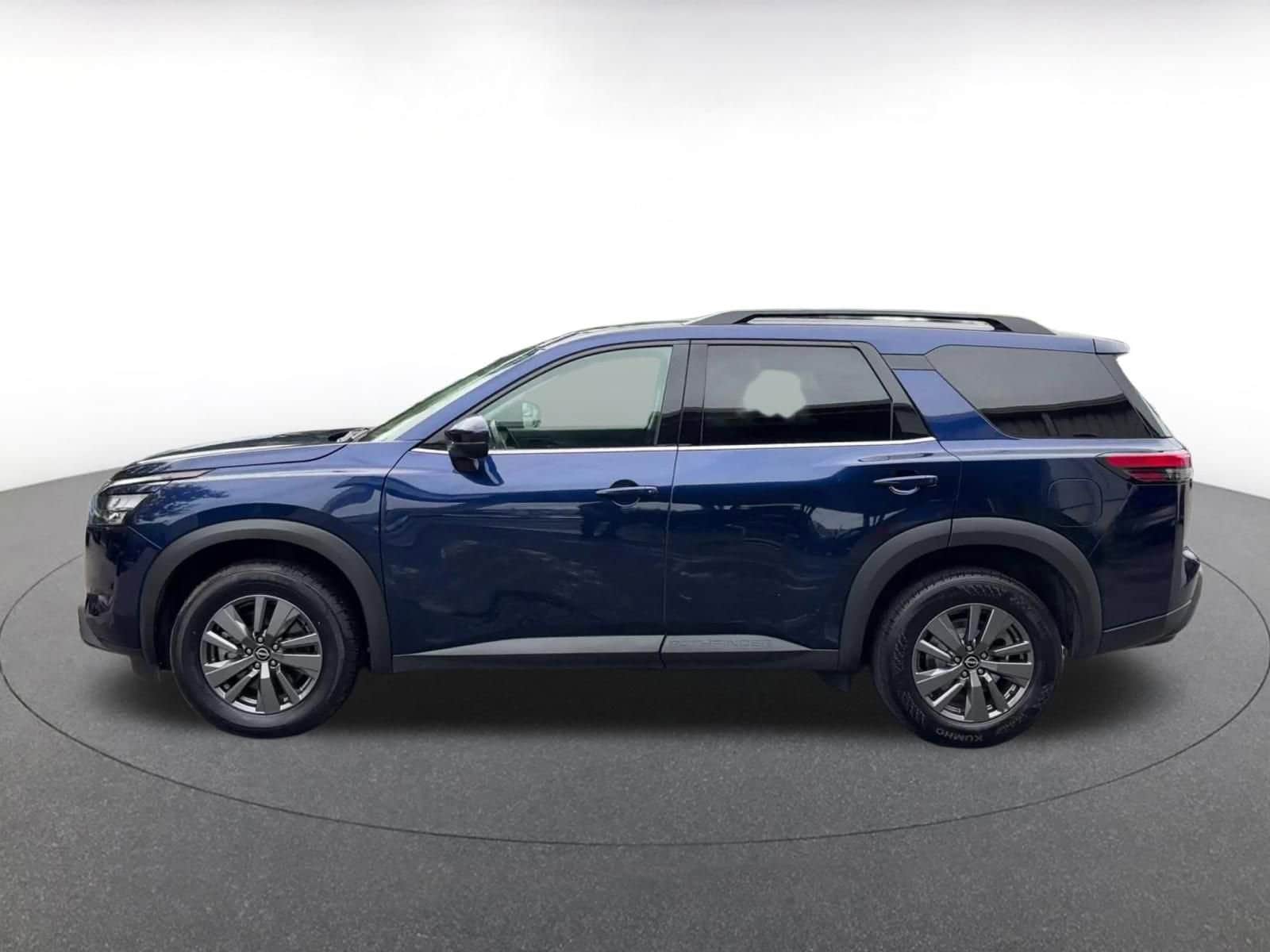 Thumbnail: 2025 Nissan Pathfinder - 8