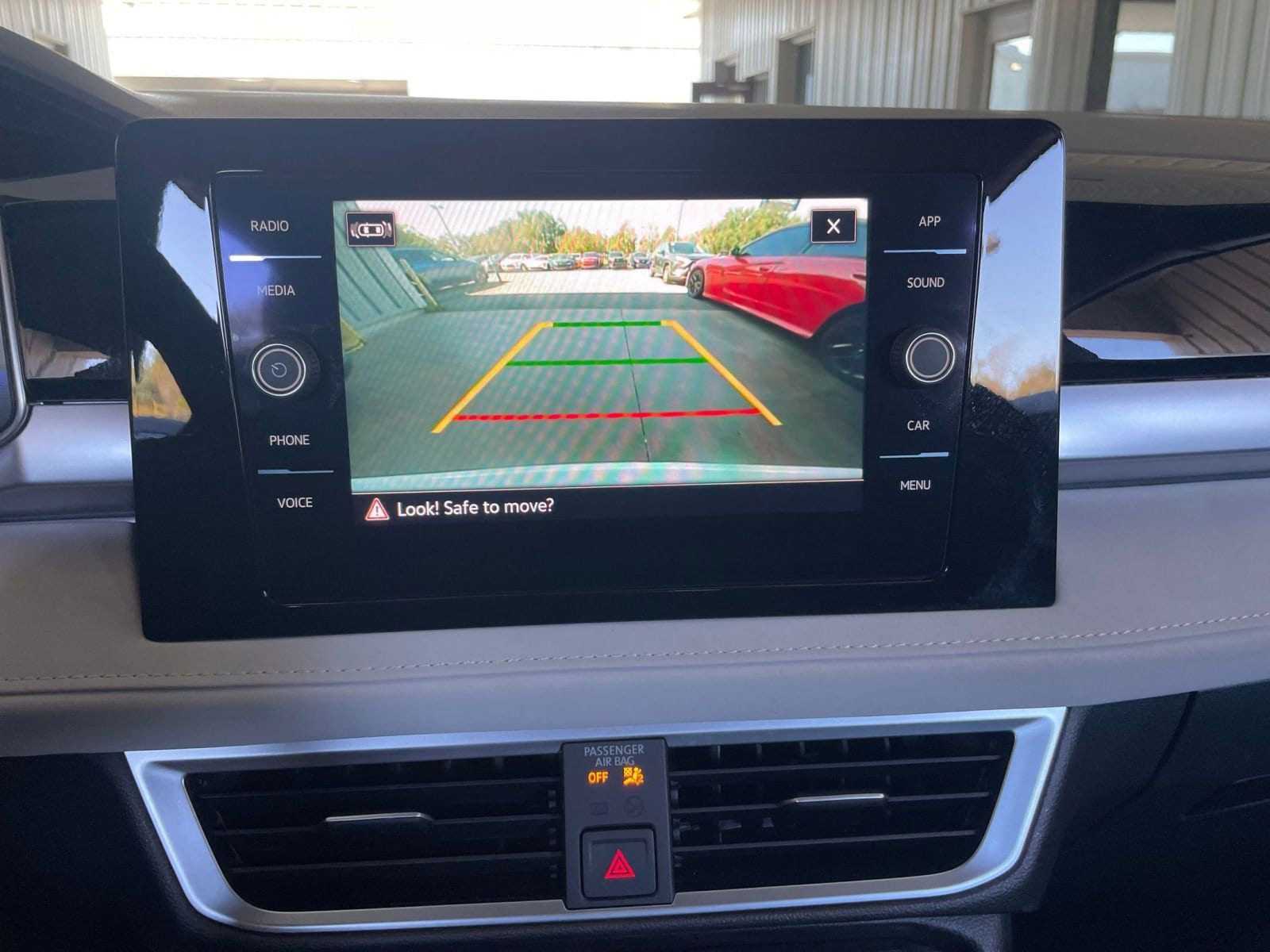 Thumbnail: 2025 Volkswagen Taos - 17