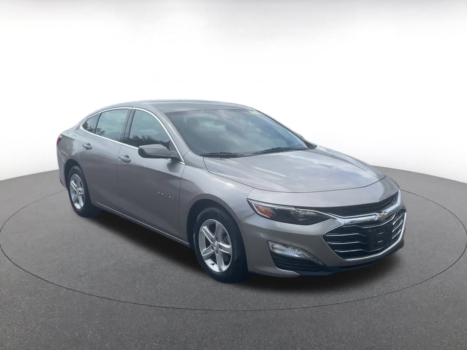 Thumbnail: 2024 Chevrolet Malibu - 2