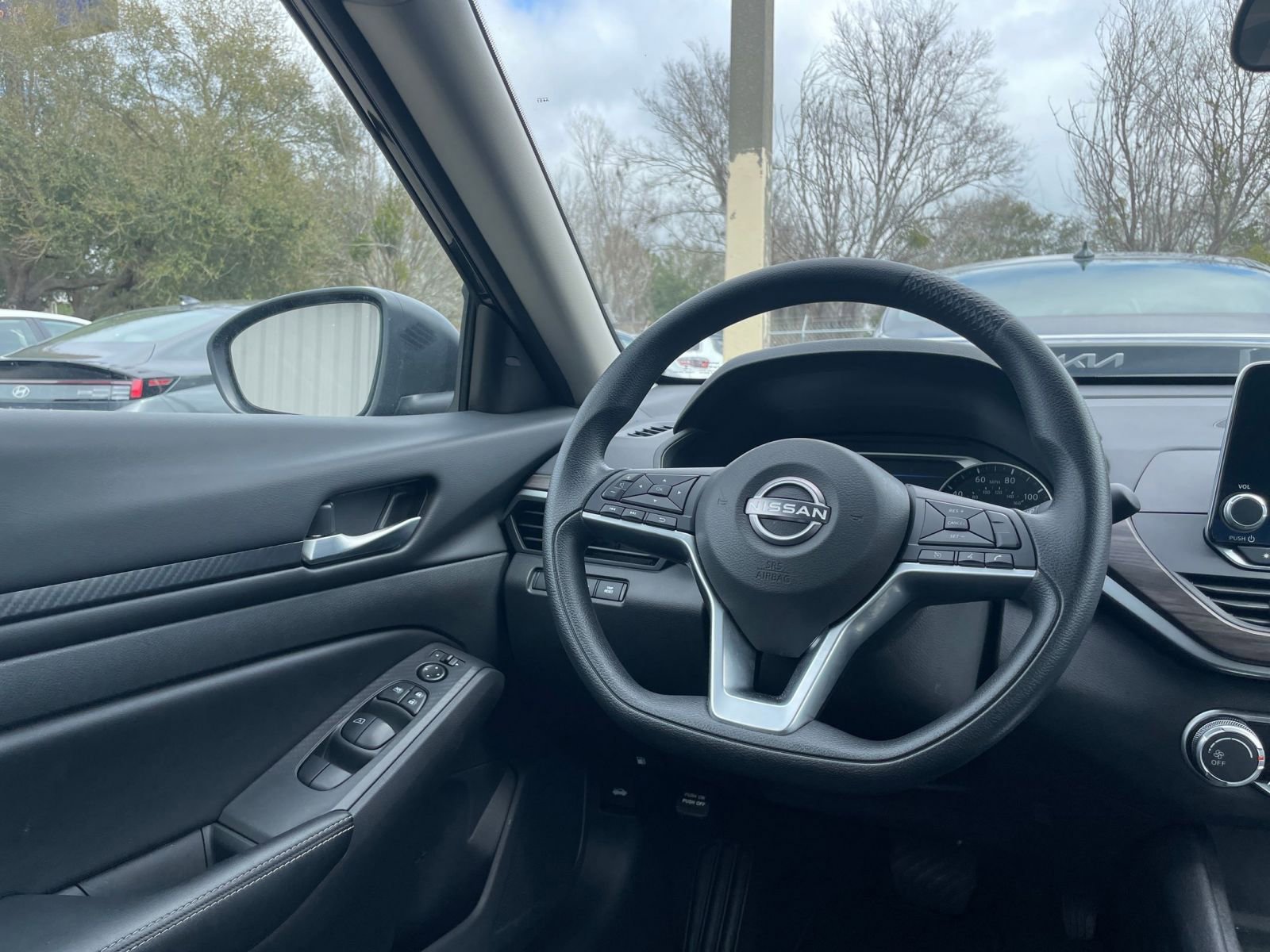 Thumbnail: 2025 Nissan Altima - 34