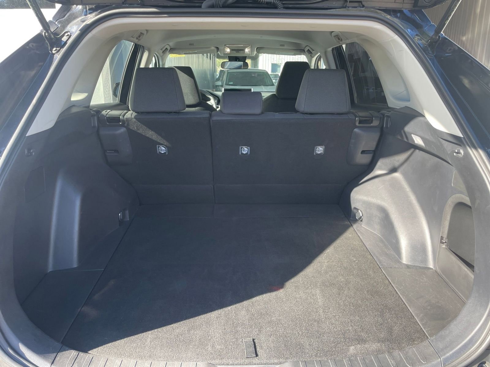 Thumbnail: 2025 Toyota RAV4 - 30