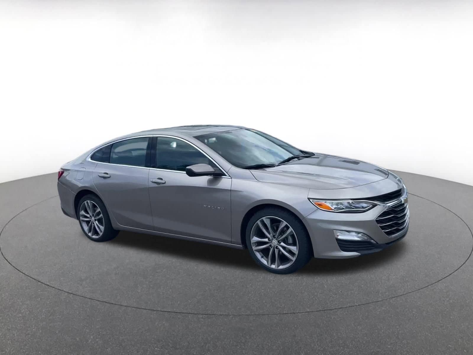 Thumbnail: 2024 Chevrolet Malibu - 1
