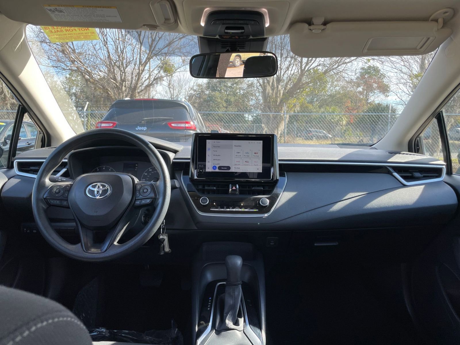 Thumbnail: 2025 Toyota Corolla - 31