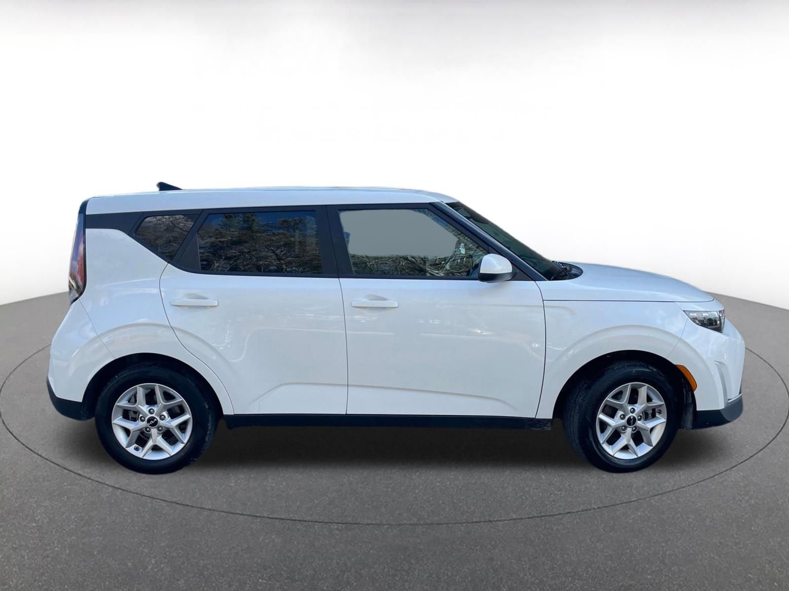 Thumbnail: 2025 Kia Soul - 15