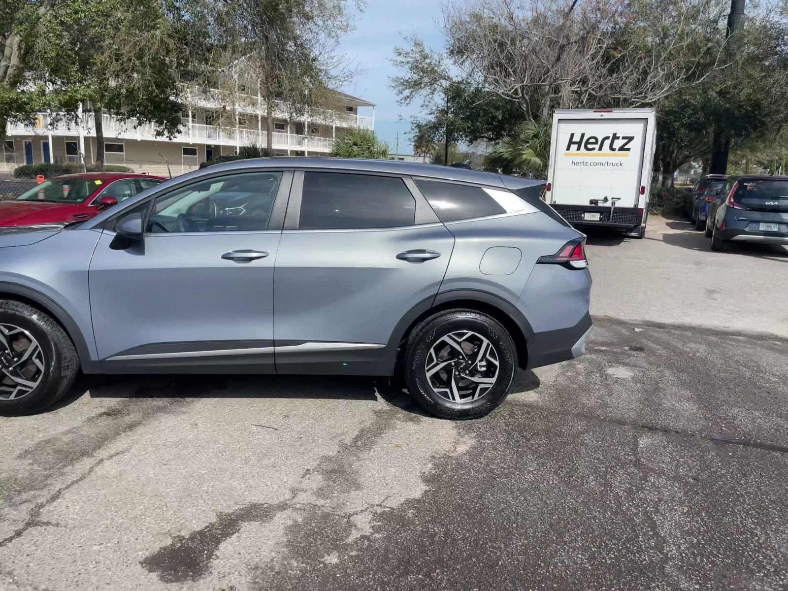 Thumbnail: 2025 Kia Sportage - 4