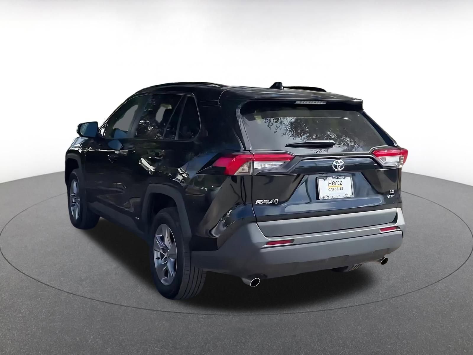 Thumbnail: 2025 Toyota RAV4 - 10