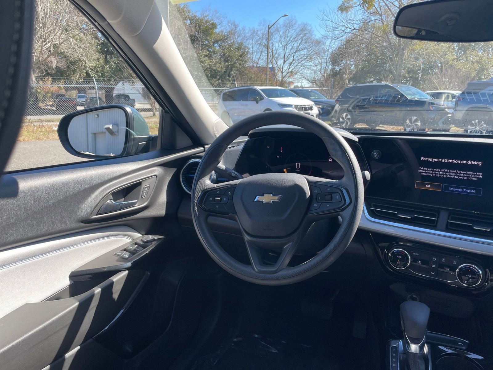 Thumbnail: 2025 Chevrolet Trax - 33