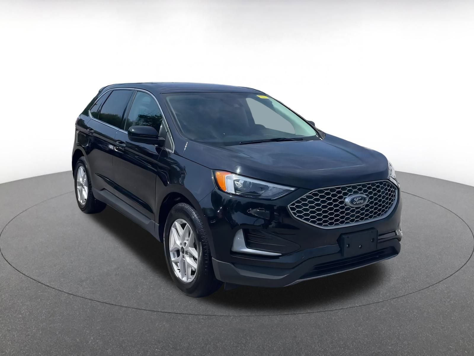 Thumbnail: 2023 Ford Edge - 3