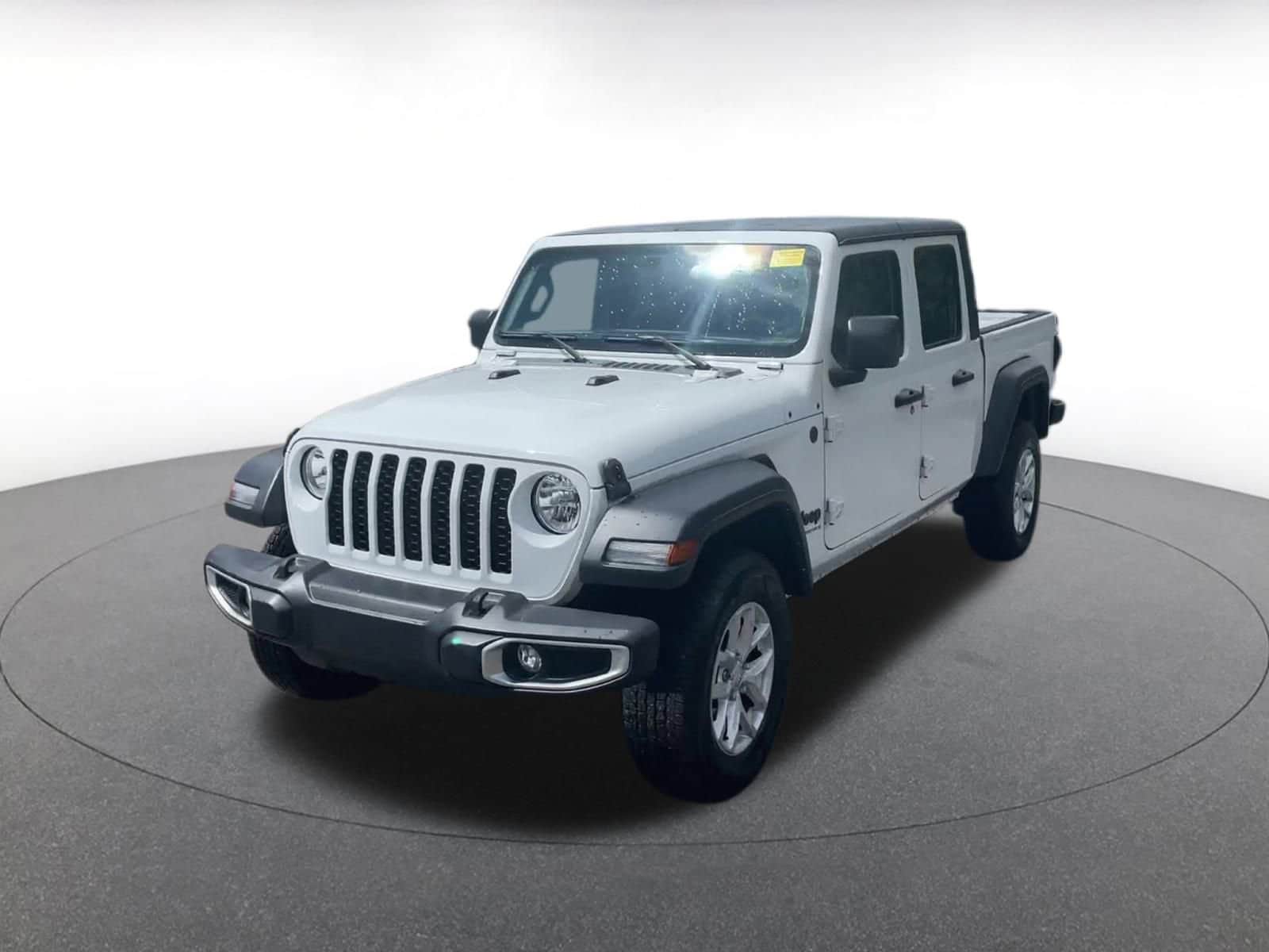 Thumbnail: 2023 Jeep Gladiator - 3