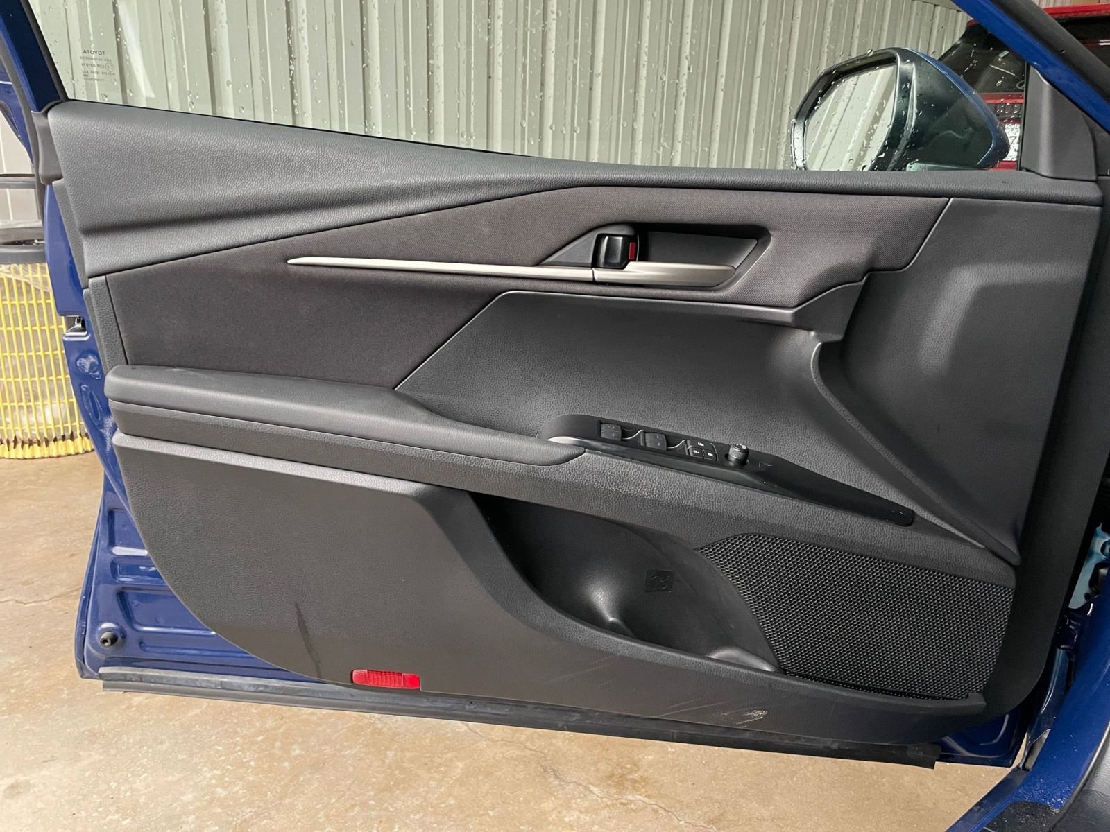 Thumbnail: 2025 Toyota Camry - 20