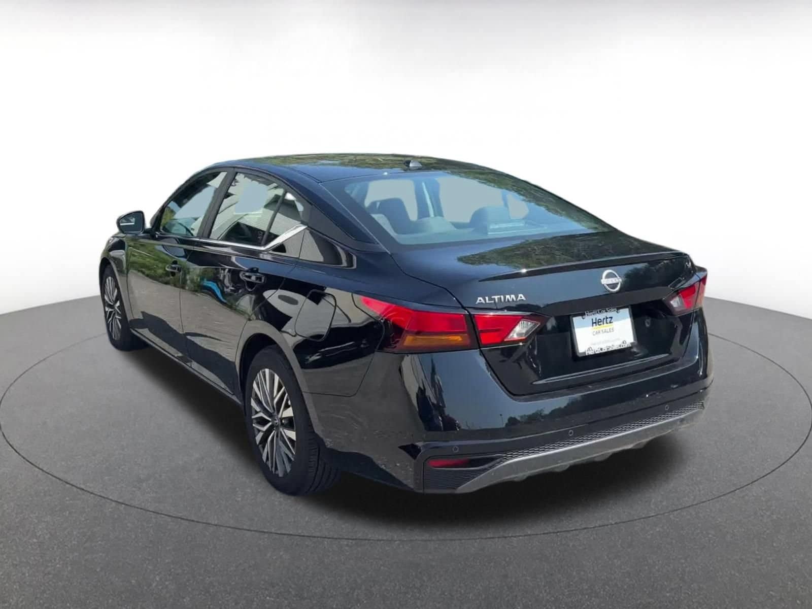 Thumbnail: 2026 Nissan Altima - 10