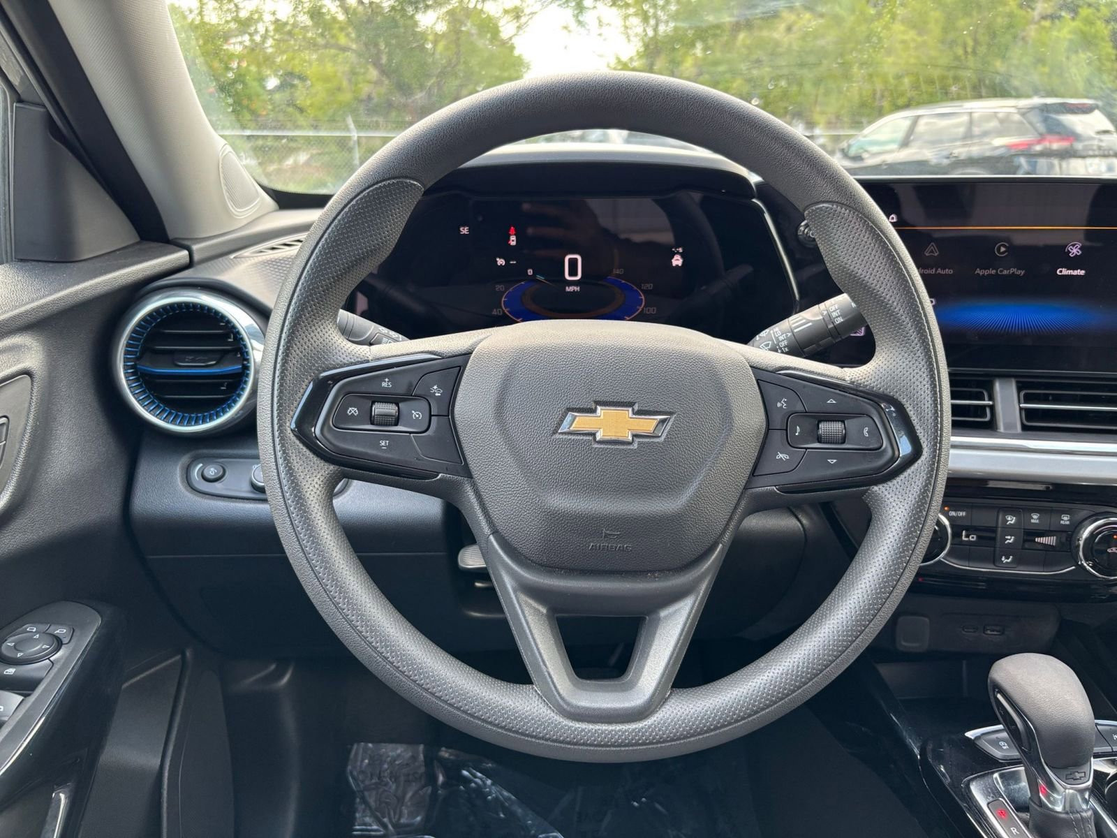 Thumbnail: 2025 Chevrolet Trax - 25