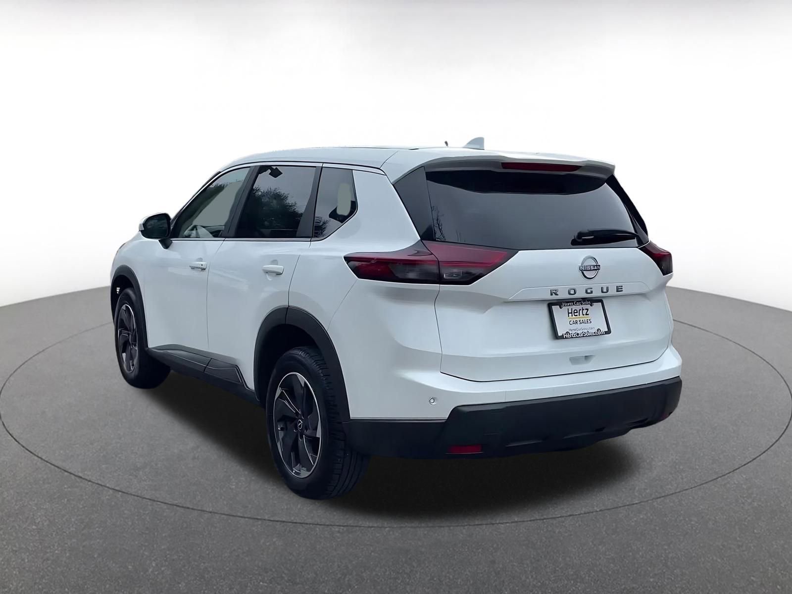 Thumbnail: 2025 Nissan Rogue - 10