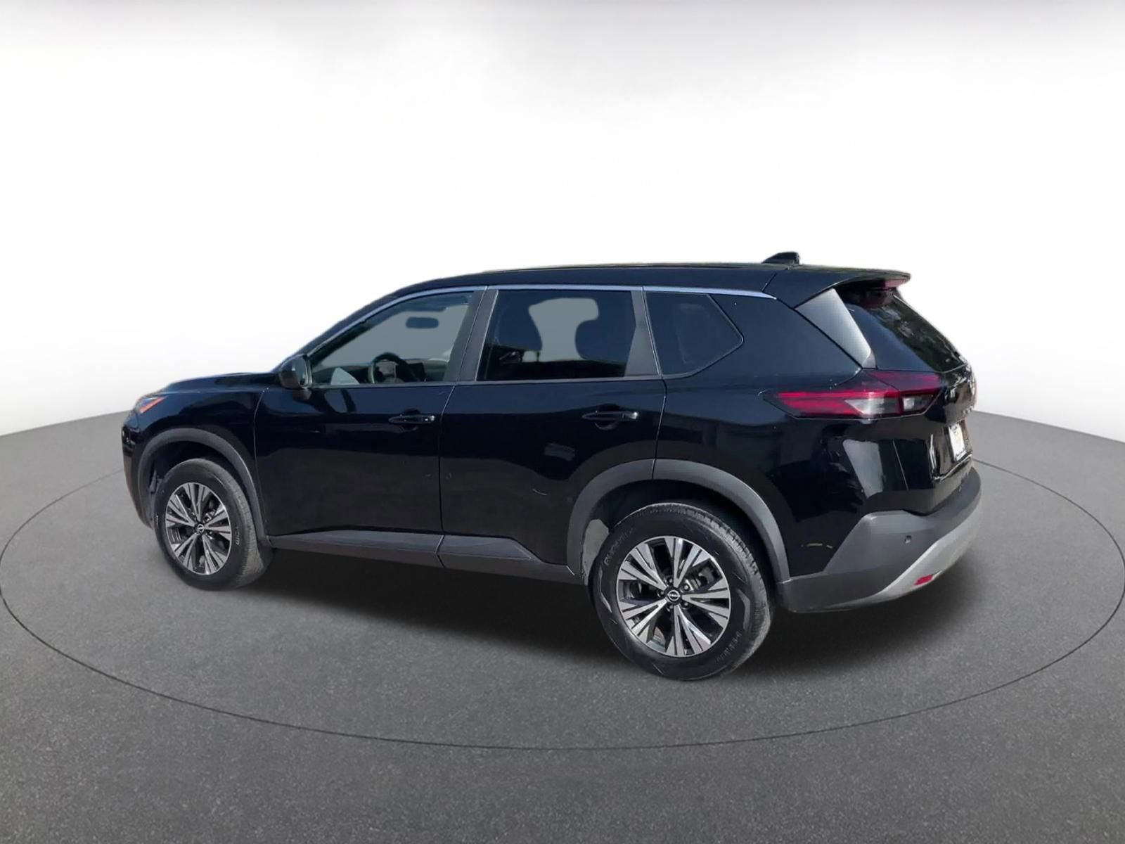 Thumbnail: 2023 Nissan Rogue - 9