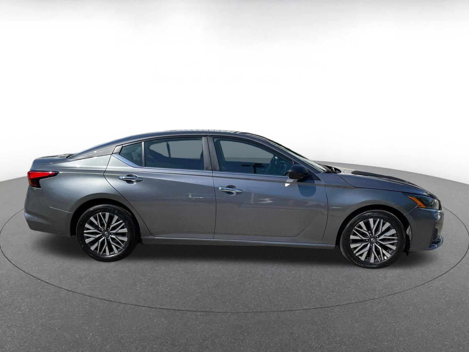 Thumbnail: 2025 Nissan Altima - 15