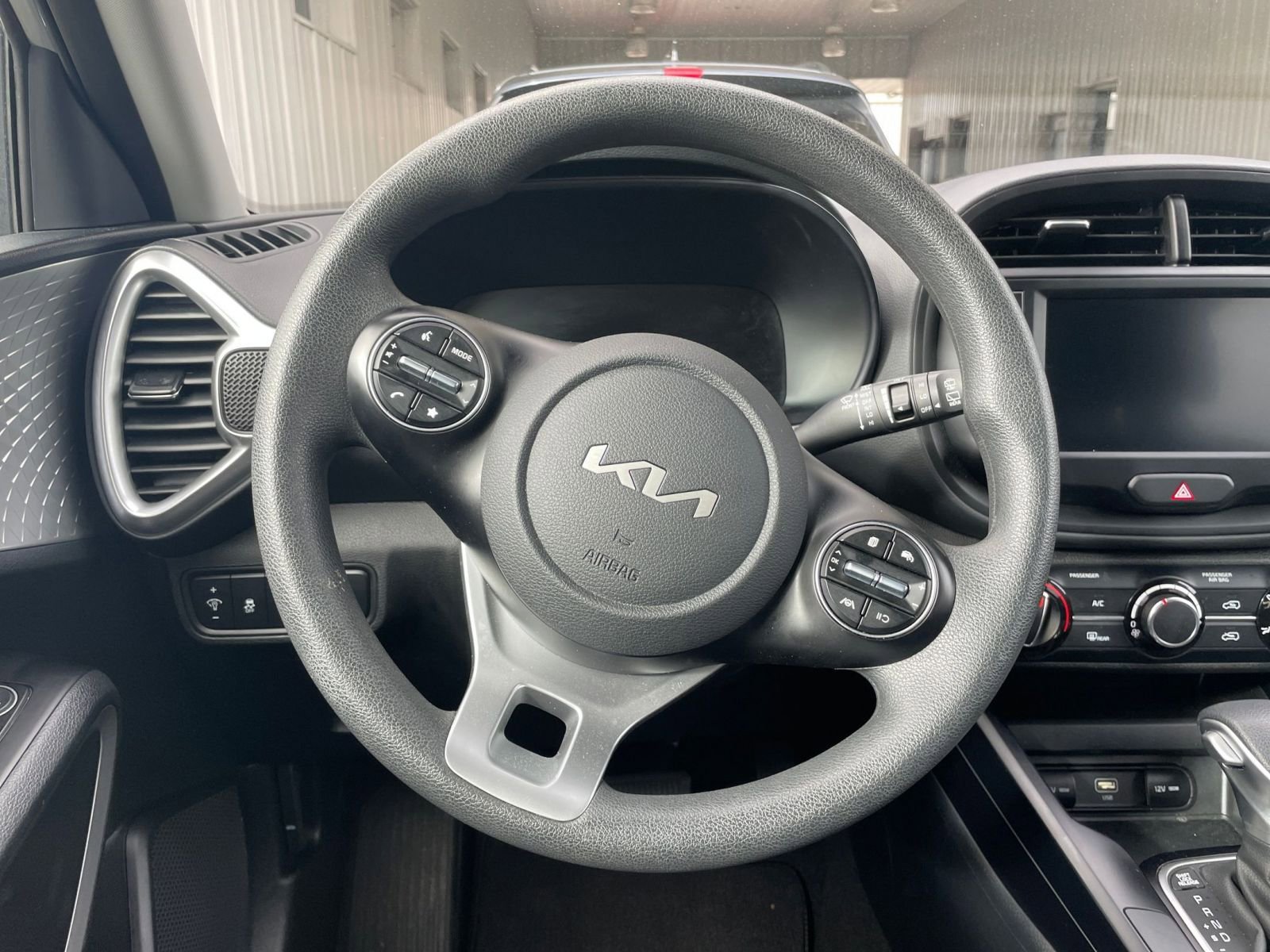 Thumbnail: 2025 Kia Soul - 25