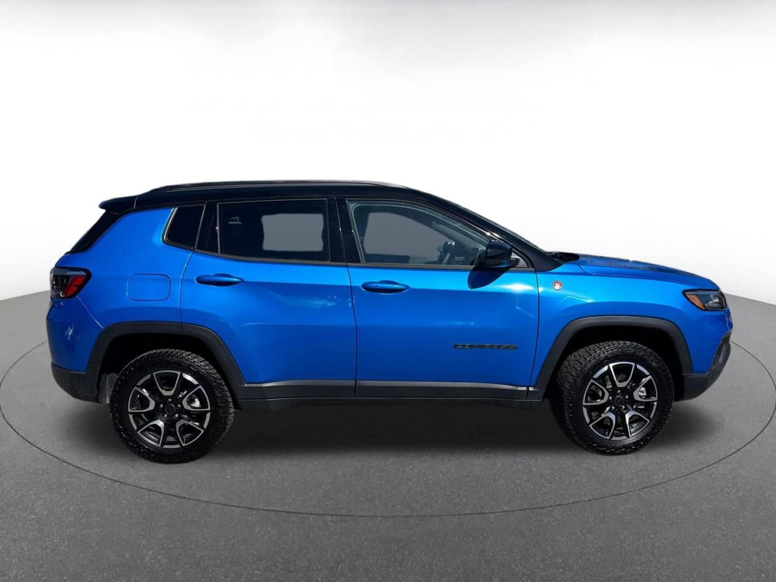 Thumbnail: 2025 Jeep Compass - 16