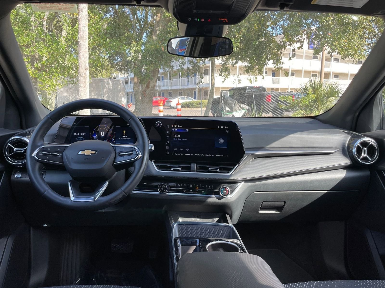 Thumbnail: 2025 Chevrolet Equinox - 32