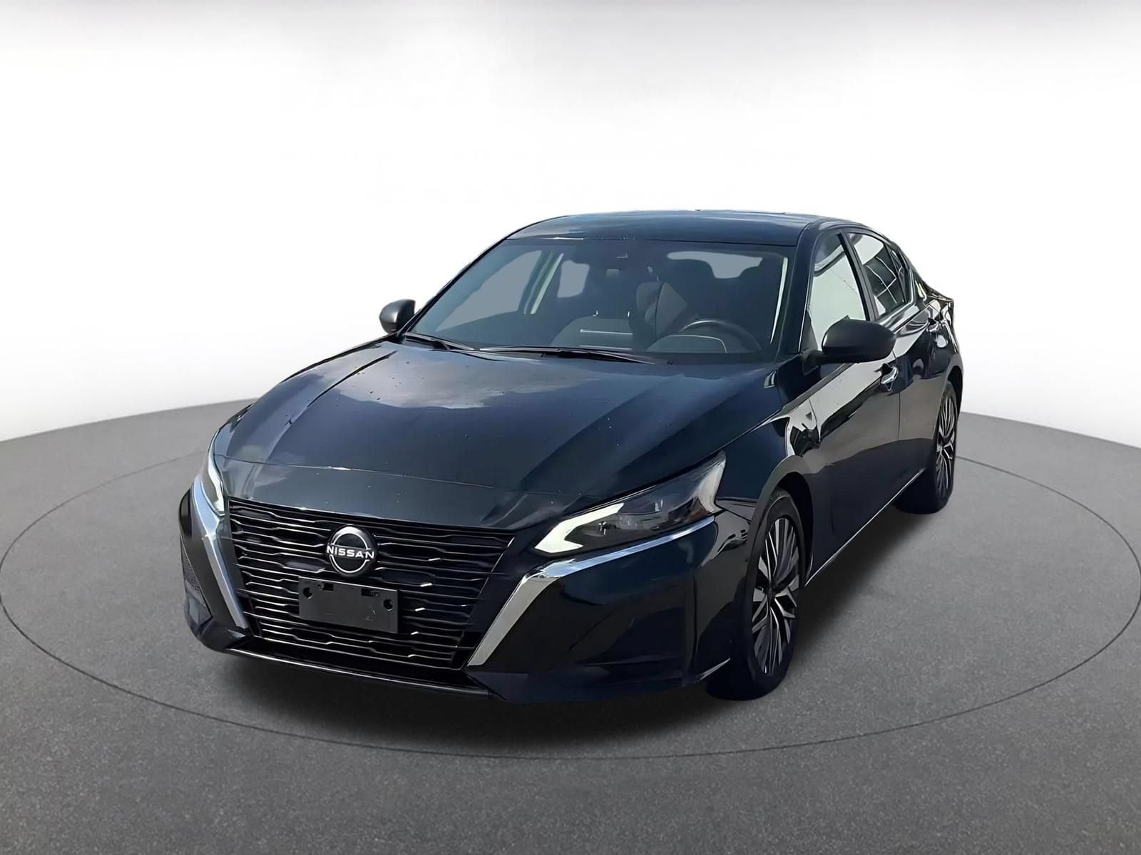 Thumbnail: 2025 Nissan Altima - 4