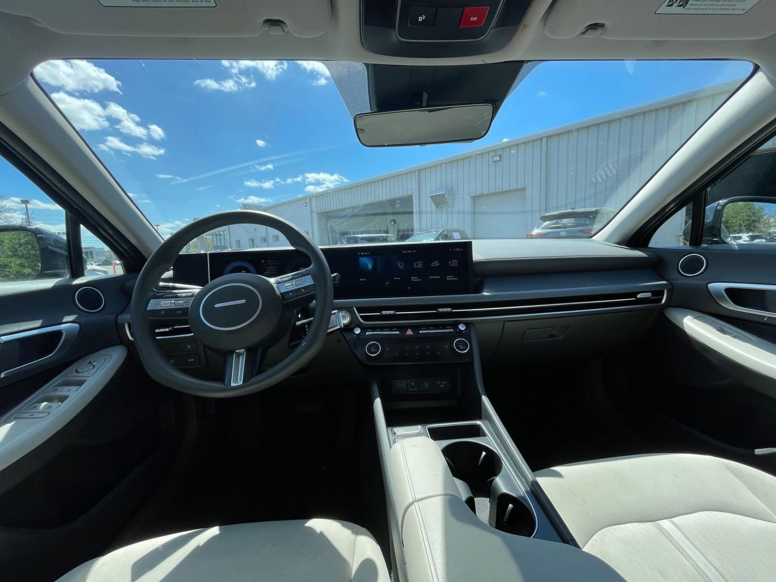 Thumbnail: 2025 Hyundai Sonata - 31