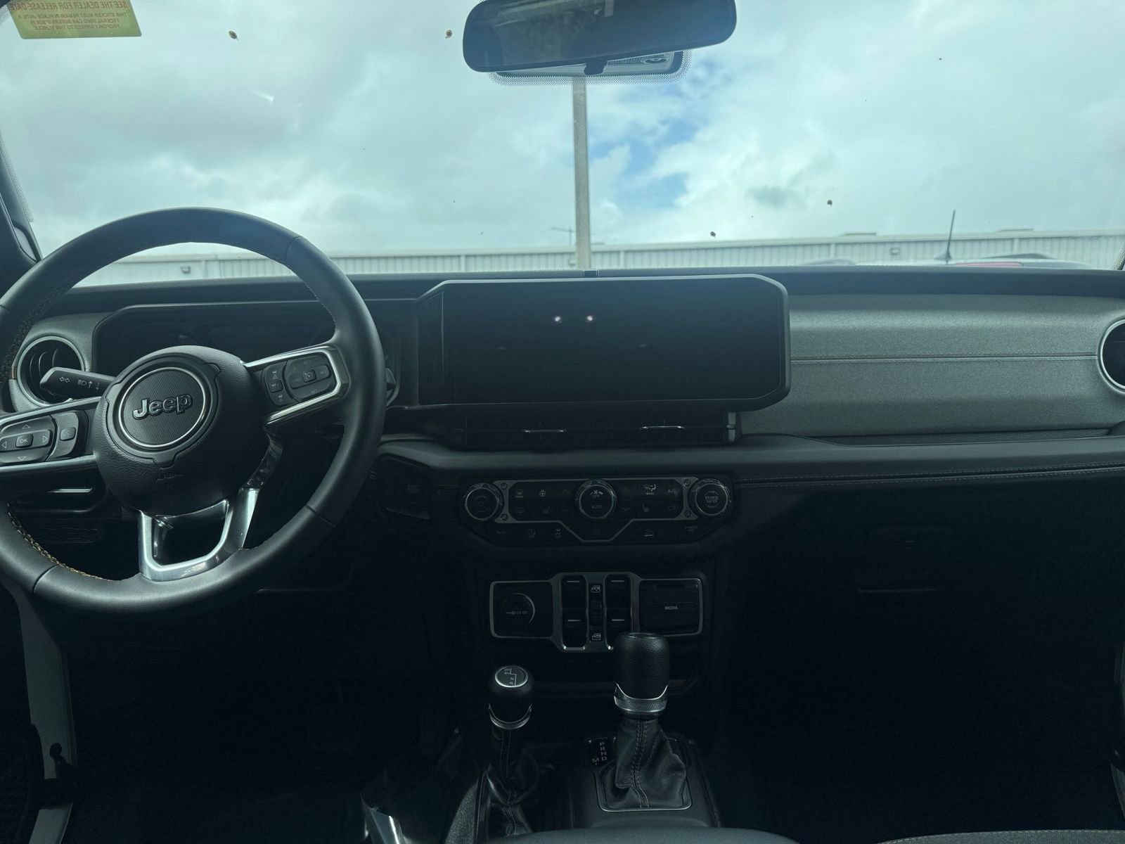 Thumbnail: 2025 Jeep Wrangler - 18