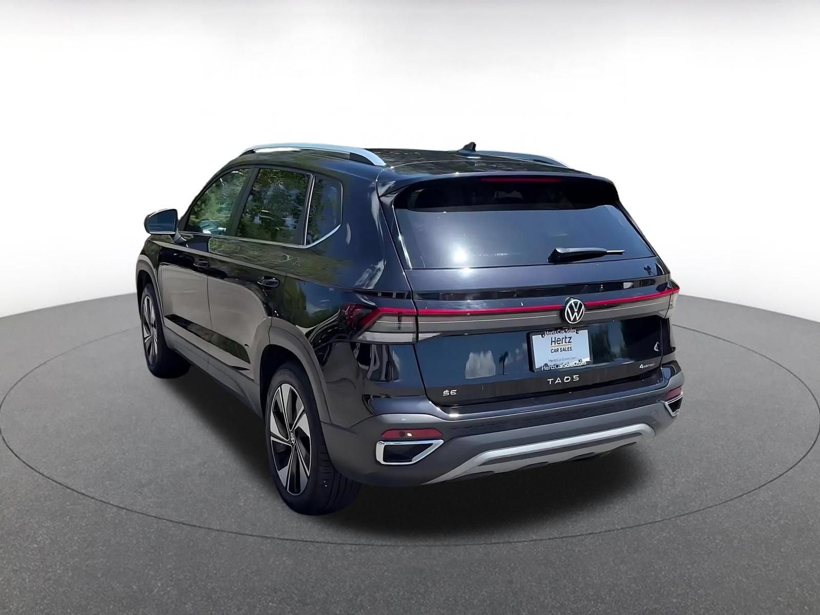 Thumbnail: 2025 Volkswagen Taos - 11